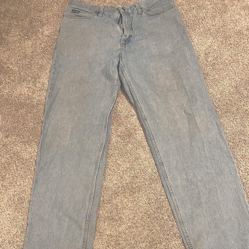 vintage lee jeans men’s size 36x34 relaxed fit some wear but no rips and tears